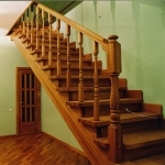 Деревянные лестницы от ООО «Укрдрево»