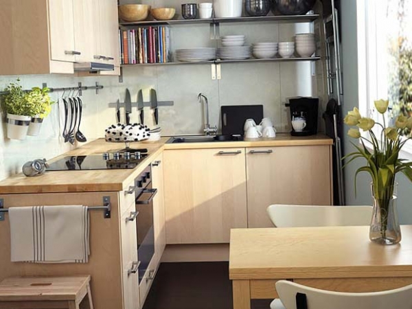 Дизайн маленькой кухни: "расширяем" кухонное пространство